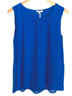 Bright Winter Pleated Swing Top