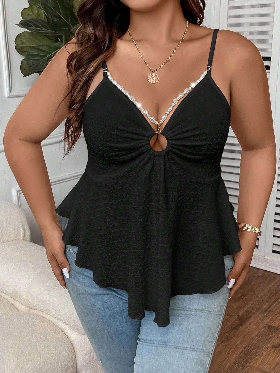 OYOANGLE Women's Plus Size Cami Casual Spaghetti Strap V Neck Asymmetrical Hem Tank Top