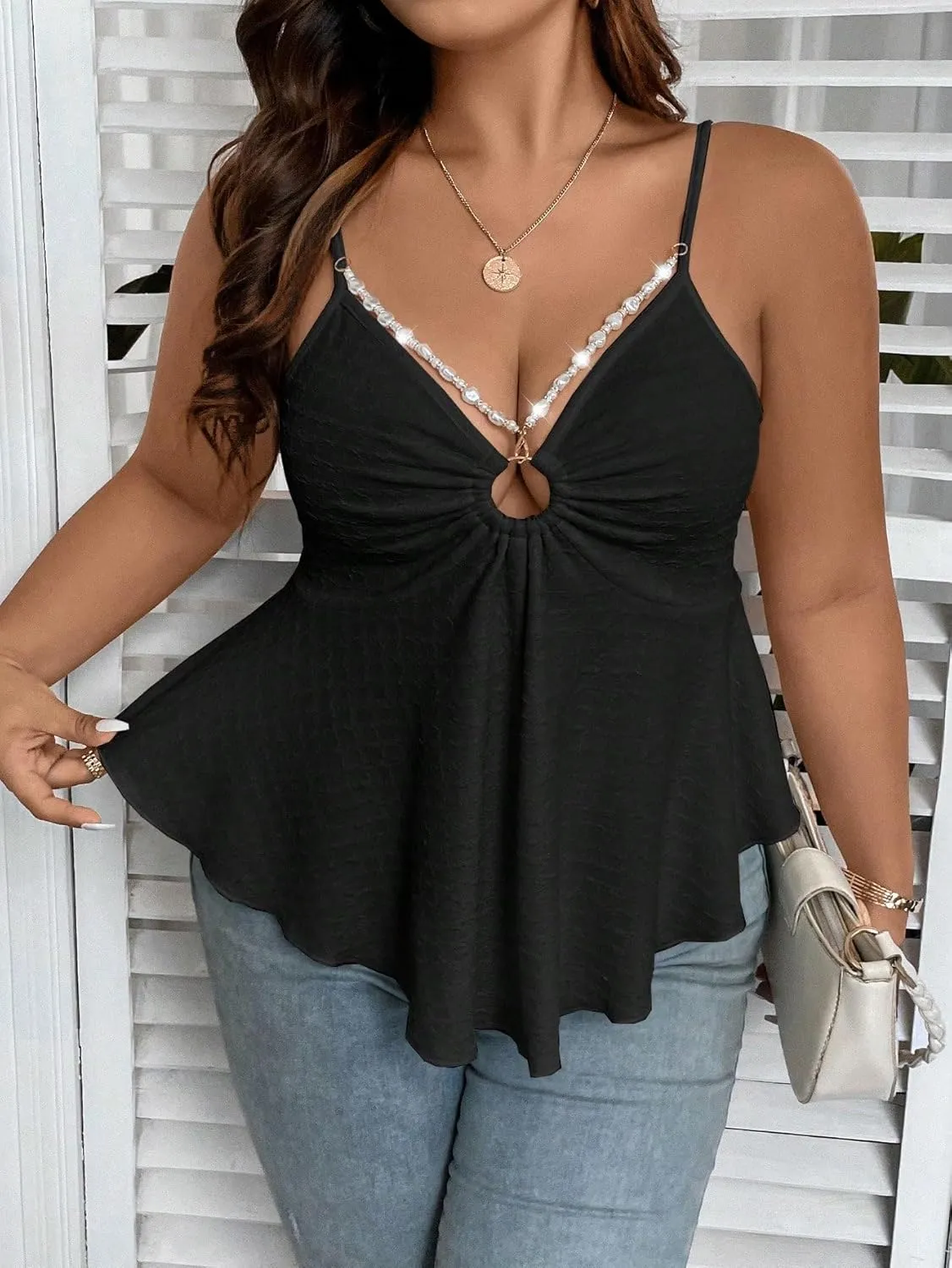 OYOANGLE Women's Plus Size Cami Casual Spaghetti Strap V Neck Asymmetrical Hem Tank Top